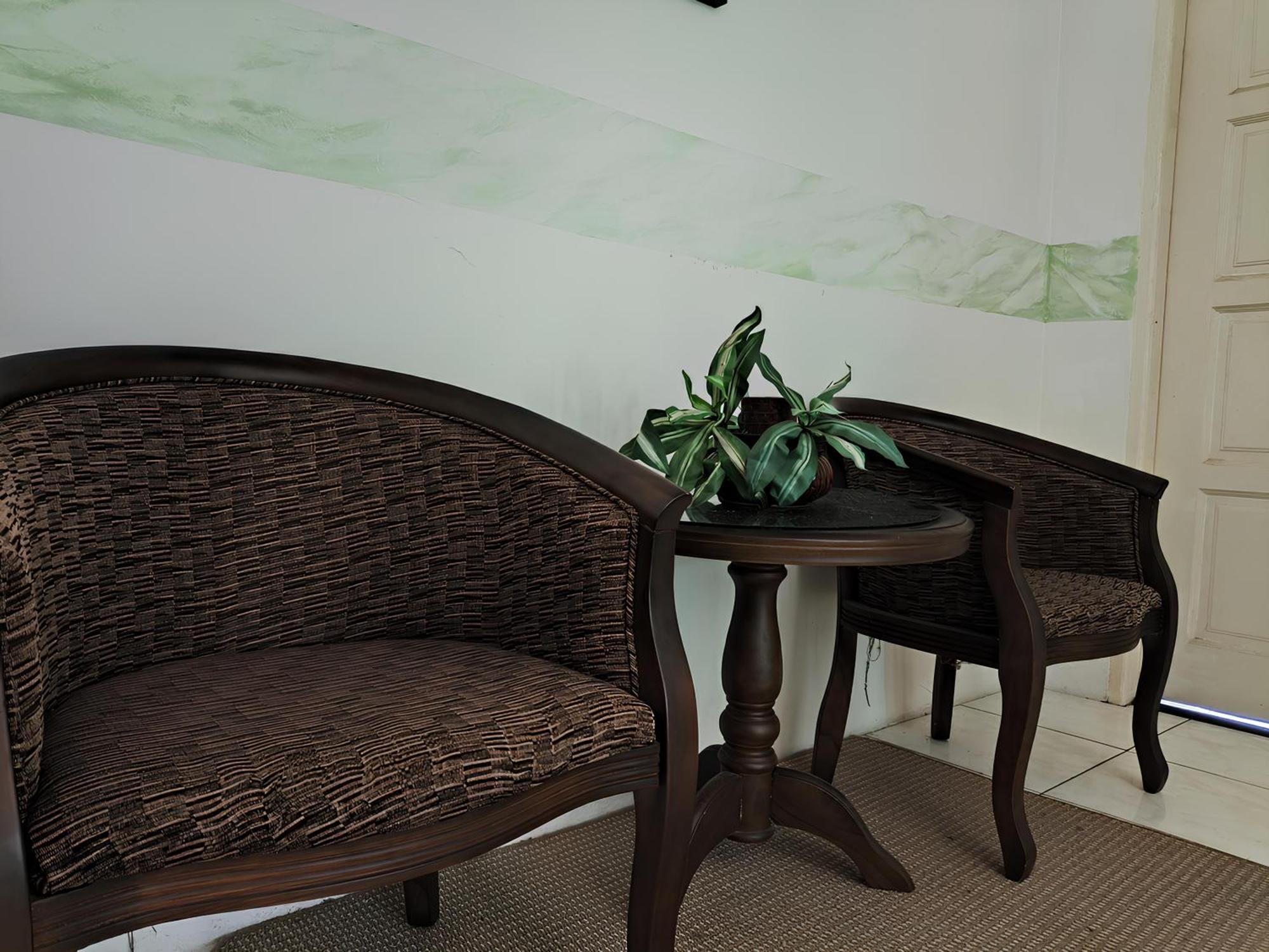 Natol Homestay - Kuching Luaran gambar